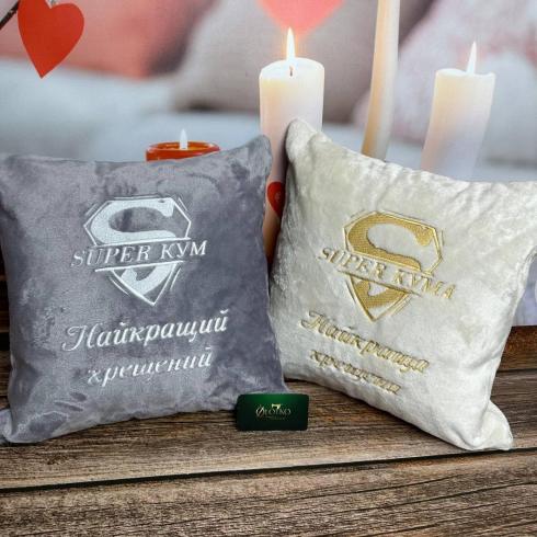 Подушка "З любов'ю хрещеним"